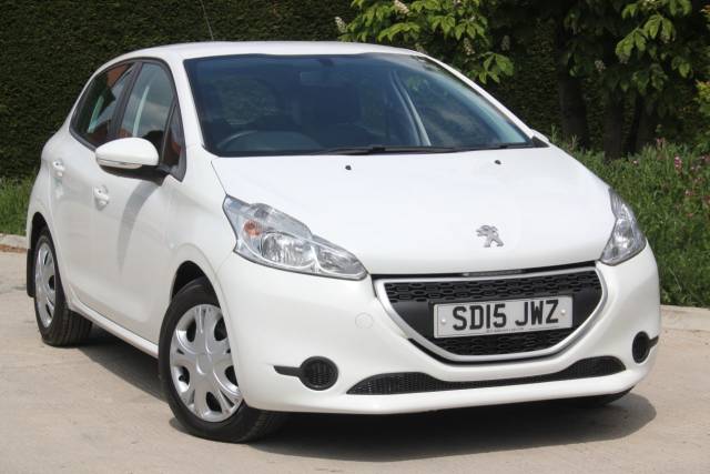 Peugeot 208 1.2 VTi Access+ Hatchback Petrol Glacier White