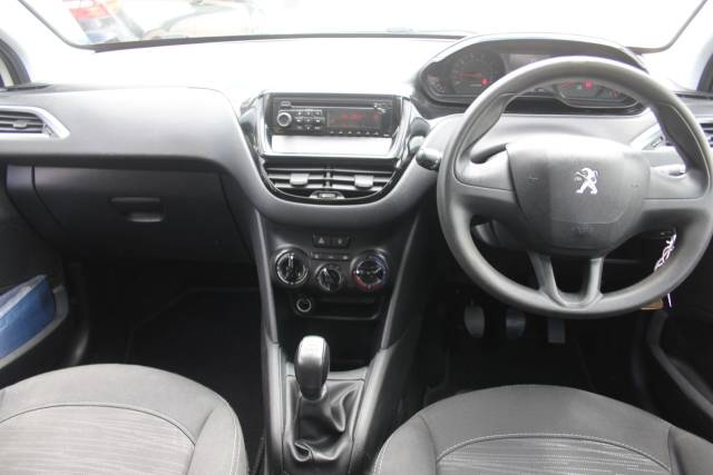 2015 Peugeot 208 1.2 VTi Access+