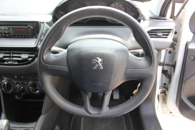 2015 Peugeot 208 1.2 VTi Access+
