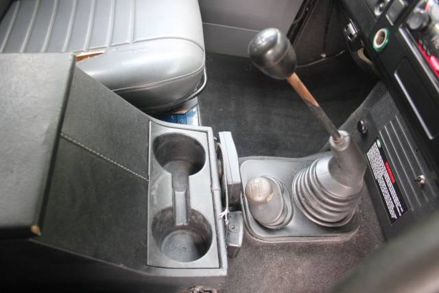 2003 Land Rover Defender 2.5 110 TD5 County Utility Station Wagon