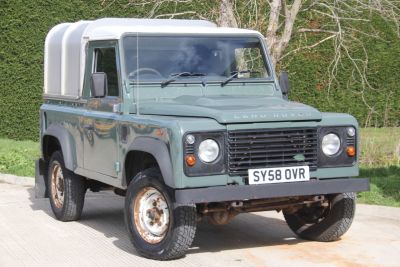 Land Rover Defender 90 2.4 TDCi Pick Up Pick Up Diesel Keswick Green at Norton Automotive Aylesbury
