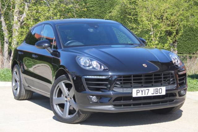 Porsche Macan [252] 2.0T PDK SUV Petrol Black Magic Pearl