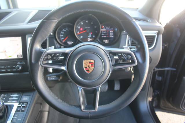 2017 Porsche Macan [252] 2.0T PDK