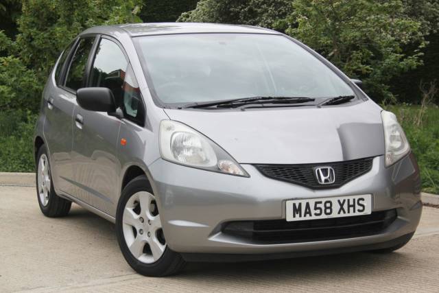 Honda Jazz 1.2 i-VTEC SE Hatchback Petrol Storm Silver Metallic