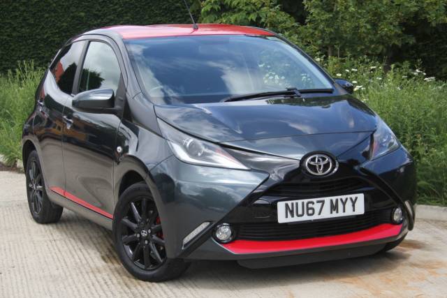 Toyota Aygo 1.0 VVT-i X-Press Hatchback Petrol Electro Grey Metallic