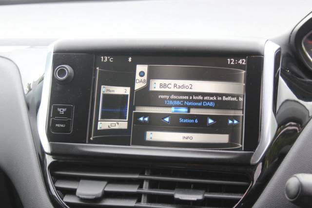 2014 Peugeot 208 1.2 VTi Active