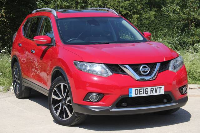 Nissan X Trail 1.6 dCi N-Tec Estate Diesel Laser Red