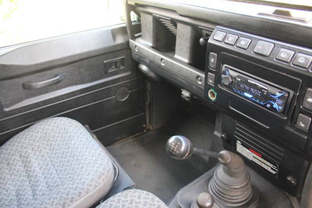 2005 Land Rover Defender 2.5 90 TD5 County