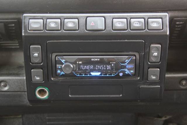 2005 Land Rover Defender 2.5 90 TD5 County