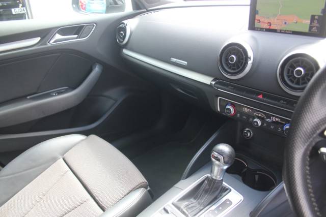 2019 Audi A3 1.5 35 TFSI Black Edition S Tronic