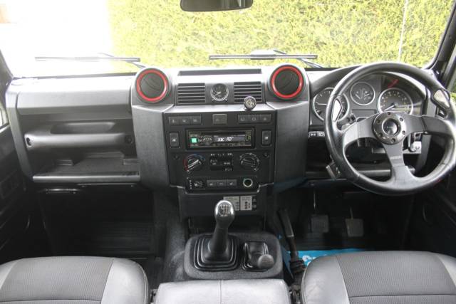 2015 Land Rover Defender 90 XS Hard Top TDCi [2.2]