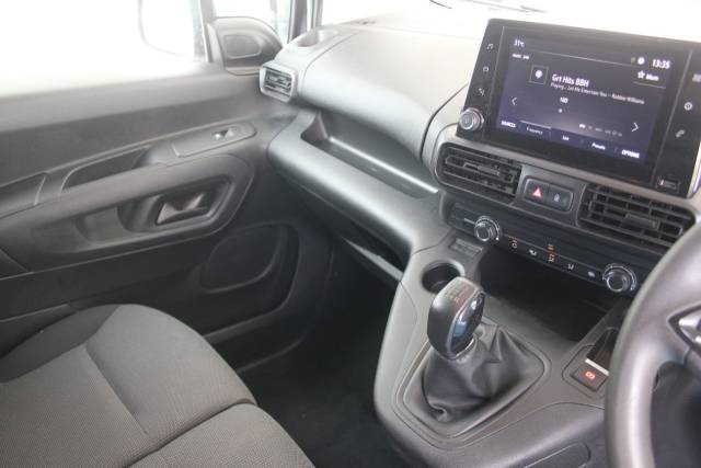 2021 Vauxhall Combo Cargo 2000 1.5 Turbo D 100ps H1 Sportive Van