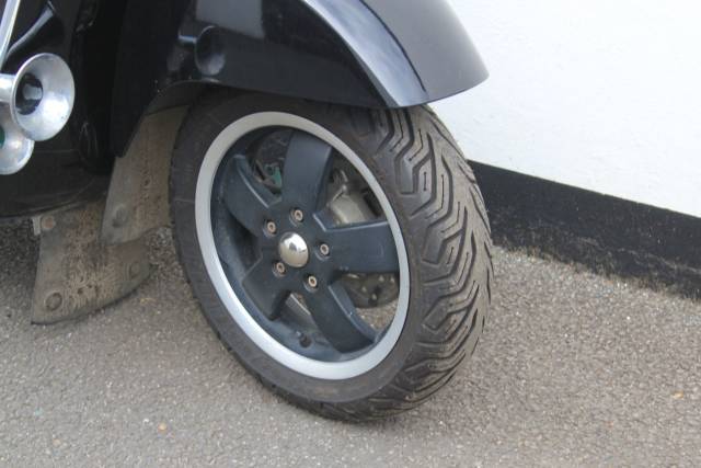 2011 Piaggio Vespa GTS 300 Super ie