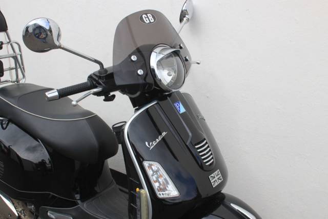 2011 Piaggio Vespa GTS 300 Super ie