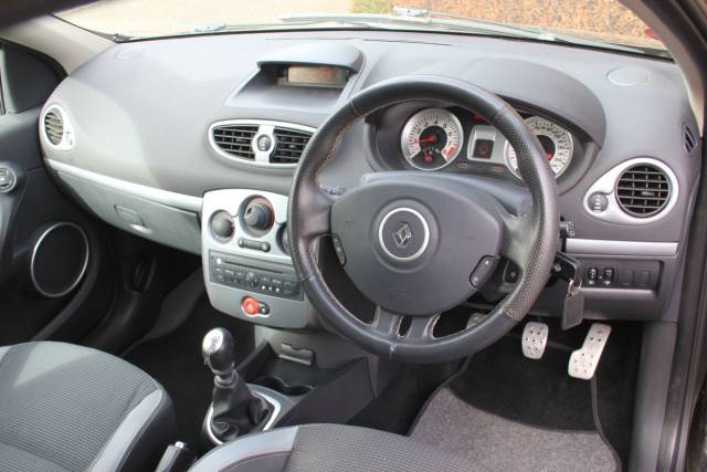 2009 Renault Clio 1.6 VVT 128 GT