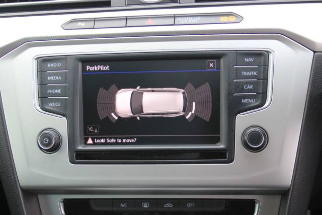 2017 Volkswagen Passat 1.6 TDI SE Business 5dr