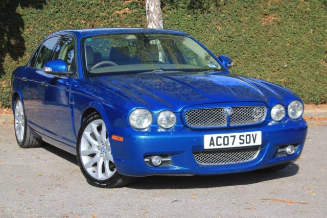 Jaguar XJ Series XJ8 4.2 V8 Sovereign 4dr Auto Saloon Petrol Blue Prism Metallic
