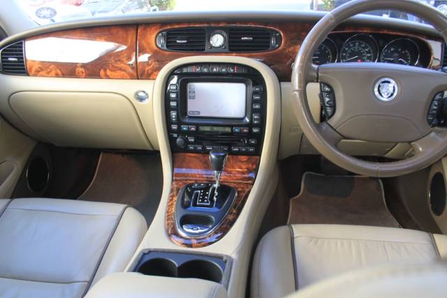 2007 Jaguar XJ Series XJ8 4.2 V8 Sovereign 4dr Auto