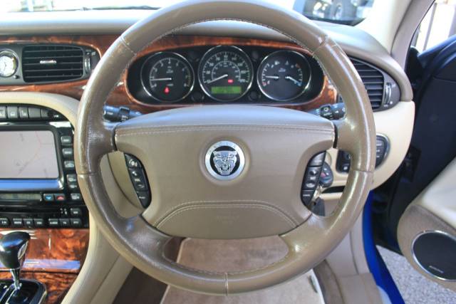 2007 Jaguar XJ Series XJ8 4.2 V8 Sovereign 4dr Auto