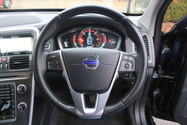 2015 Volvo XC60 2.4 D5 [220] SE Lux Nav AWD