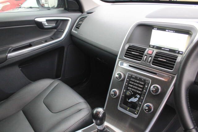 2015 Volvo XC60 2.4 D5 [220] SE Lux Nav AWD